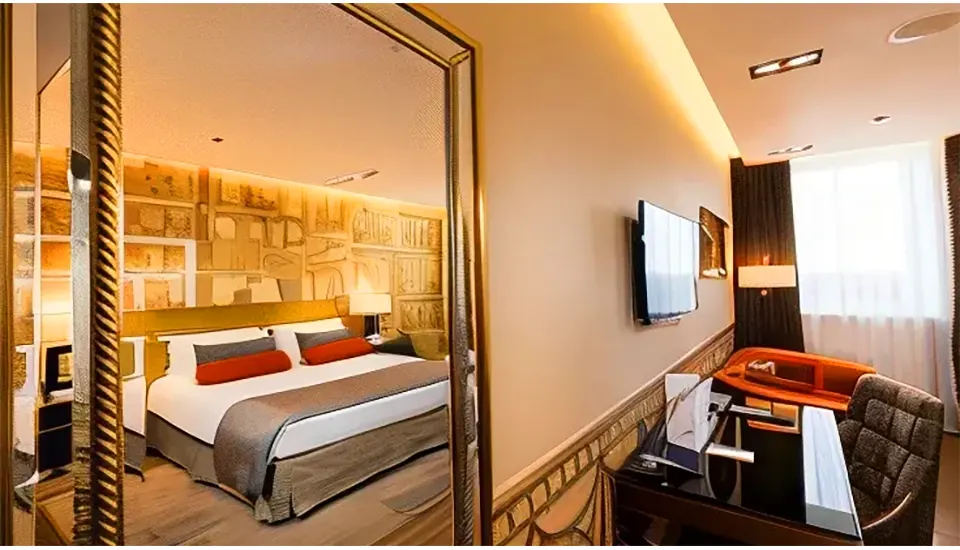 هتل ایندیگو سن پترزبورگ